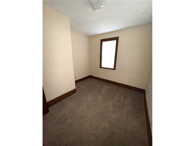 Excellent investment opportunity or owner occupant duplex in the - photo 15