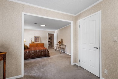 Enjoy the space, convenience, and flexibility of North Central - photo 15