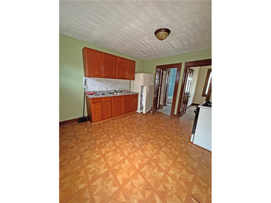 Excellent investment opportunity or owner occupant duplex in the - photo 18