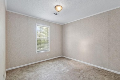 Enjoy the space, convenience, and flexibility of North Central - photo 24
