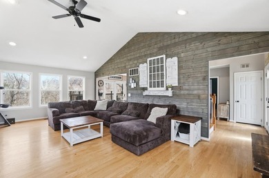 Welcome home to this beautiful 4-bedroom, 3 full bath retreat - photo 8