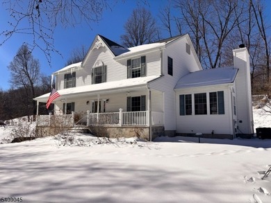 Glenwood Lake Home For Sale in Vernon Twp. New Jersey