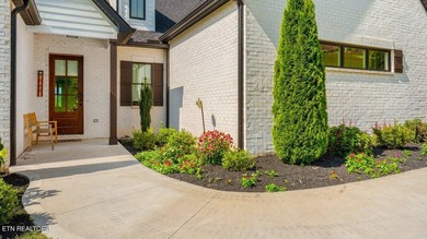 Riverfront property with an upscale in-law suite. Experience - photo 4