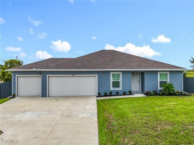 Step into this move-in ready 3-bedroom, 2-bath home in the - photo 2