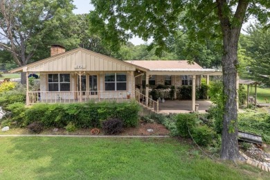 Cedar Creek Lake Home For Sale in Gun Barrel City Texas