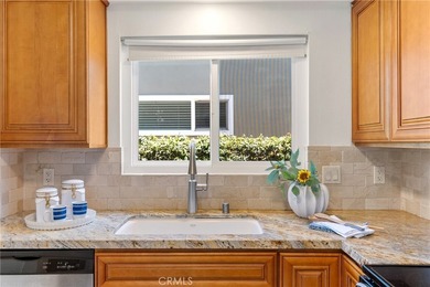 SINGLE STORY, Pool with 4 bedroom and 2 bathrooms in the heart - photo 9