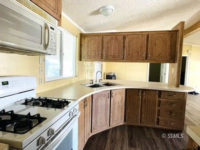 LakeRidge Mobile Home Park Goodie! Discover comfort and - photo 10