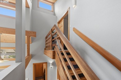 Architecturally distinctive and thoughtfully designed, this - photo 14