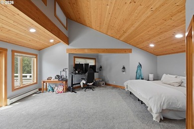 Architecturally distinctive and thoughtfully designed, this - photo 15