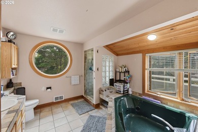 Architecturally distinctive and thoughtfully designed, this - photo 20