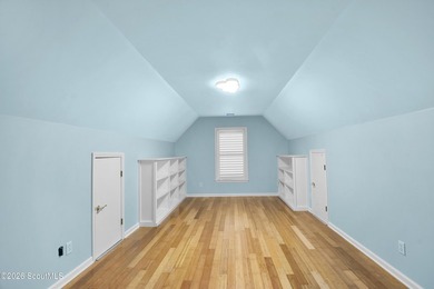 This wonderful open floor plan 3/2/1 has an awesome bonus room - photo 26