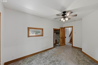 Architecturally distinctive and thoughtfully designed, this - photo 27