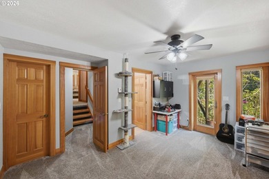 Architecturally distinctive and thoughtfully designed, this - photo 30