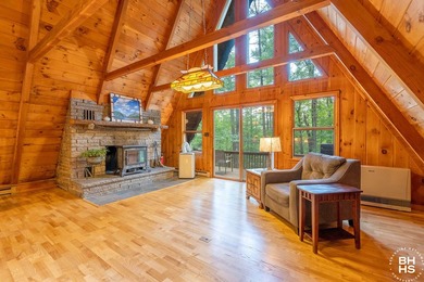Welcome to 'Windsong', a quintessential original Adirondack - photo 5