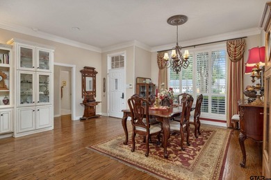 Exceptional waterfront living in Emerald Bay! This beautifully - photo 8