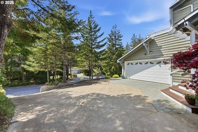 Architecturally distinctive and thoughtfully designed, this - photo 39
