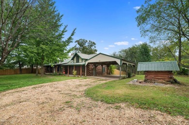 (private lake, pond, creek) Home For Sale in Spokane Missouri