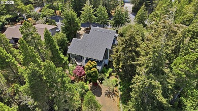 Architecturally distinctive and thoughtfully designed, this - photo 42