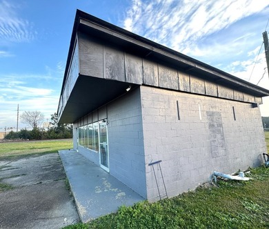 Commercial Opportunity in Pineland, TX - Washateria Property - photo 3