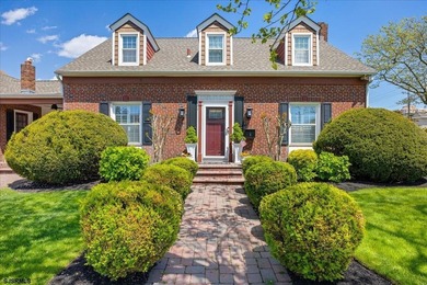 Coastal Elegance in the Heart of St. Leonard's Tract! Ideally - photo 5