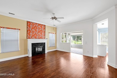 Welcome to the pristine 3 bed, 2 bath Clayton Model villa in the - photo 11
