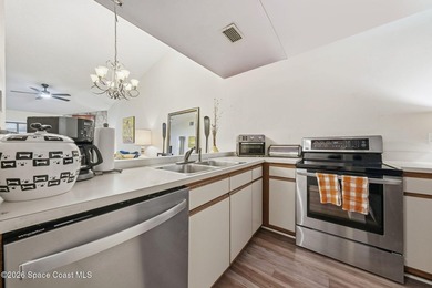 Beautiful Arbor Ridge Community. Home Features 2 beds, 2 Baths 1 - photo 11