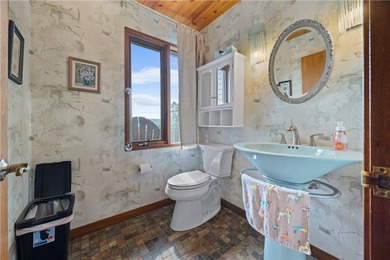Very private one-of-a-kind custom-built 3,453 square foot home - photo 12