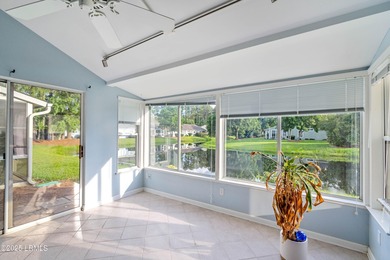 Welcome to the pristine 3 bed, 2 bath Clayton Model villa in the - photo 16