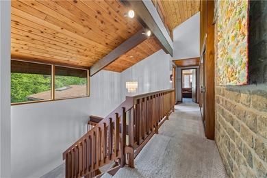 Very private one-of-a-kind custom-built 3,453 square foot home - photo 17