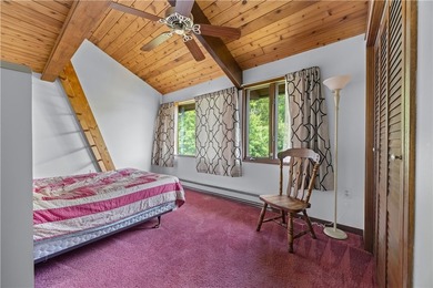 Very private one-of-a-kind custom-built 3,453 square foot home - photo 18