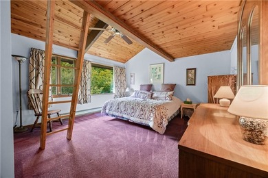 Very private one-of-a-kind custom-built 3,453 square foot home - photo 20