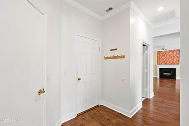 Welcome to the pristine 3 bed, 2 bath Clayton Model villa in the - photo 23