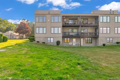 Wake up to breathtaking views of Lake Huron and step onto your - photo 35
