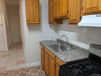 Great Opportunity to Own this 2 unit detached multi-family with - photo 5