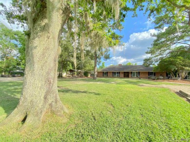 (private lake, pond, creek) Home For Sale in Baton Rouge Louisiana