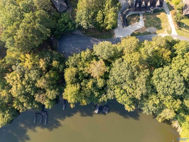 Lakefront living in a gated community on Weiss Lake! Just under - photo 5