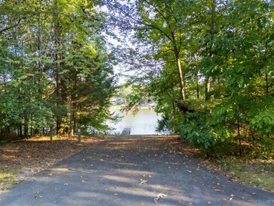 Lakefront living in a gated community on Weiss Lake! Just under - photo 7