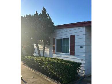 Please call Lilly Molina, Realtor for all showings and - photo 3