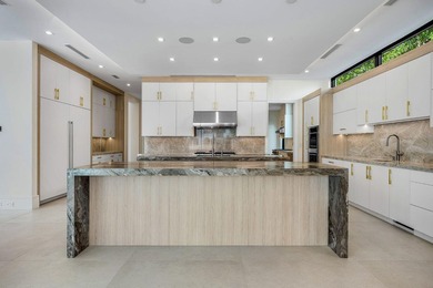 Experience unparalleled luxury in this brand-new waterfront - photo 15