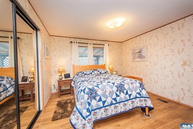 Welcome to West Alder Estates! This well-maintained 2-bedroom - photo 17