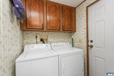 Welcome to West Alder Estates! This well-maintained 2-bedroom - photo 22