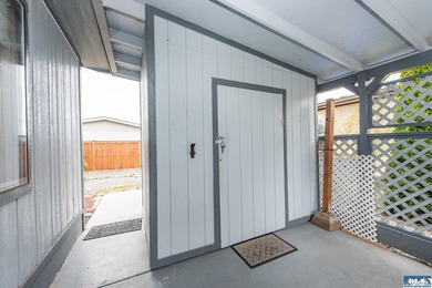 Welcome to West Alder Estates! This well-maintained 2-bedroom - photo 24