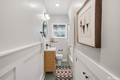 Stunning Rockridge Craftsman | Timeless Charm Beautifully - photo 25