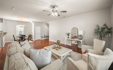 Welcome home to this beautiful floor plan in the sought-after - photo 7