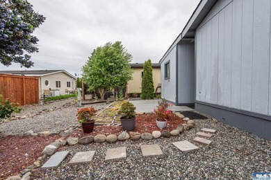 Welcome to West Alder Estates! This well-maintained 2-bedroom - photo 30