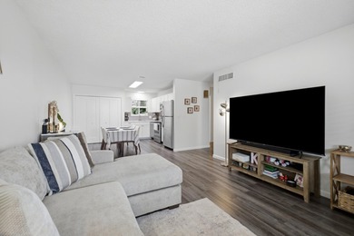 Rental opportunity across from the college. Owner has continued - photo 4