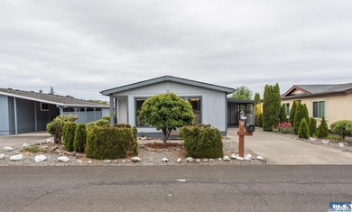 Welcome to West Alder Estates! This well-maintained 2-bedroom - photo 34