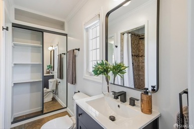Stunning Rockridge Craftsman | Timeless Charm Beautifully - photo 34