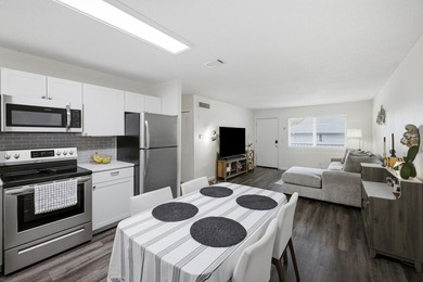 Rental opportunity across from the college. Owner has continued - photo 6