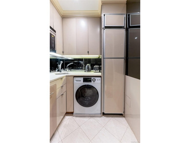 Residence 1607 at 160 Central Park South presents a rare - photo 8